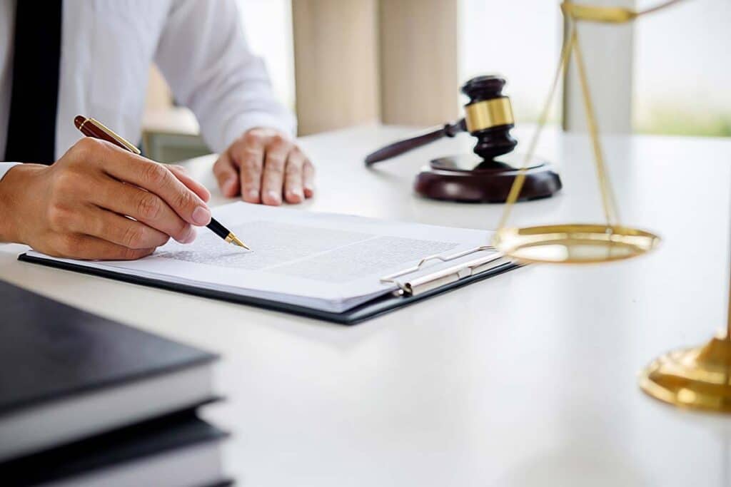 Entendiendo el rol de las compañías de seguros en casos de lesiones personales 1 Entendiendo el rol de las compañías de seguros en casos de lesiones personales